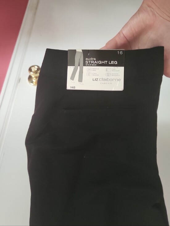 Liz Claiborne Pants - Liz Claiborne Black Straight Leg Dress Pants